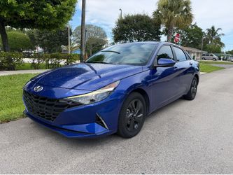 HYUNDAI ELANTRA SEL 2022