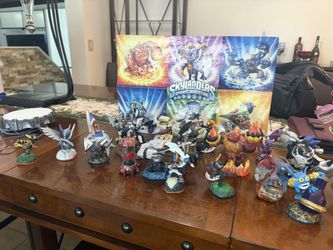 🎮 Lot of 30 Skylanders Figures – Great Bundle Deal!