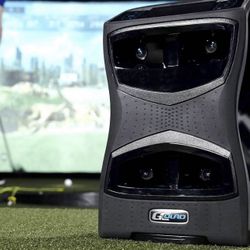 Golf Simulator: screen: Projector, golf mats: and GC Quad , complete Golf simulator set