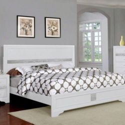 New Qeen Size Bed Frame 