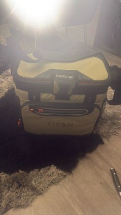Arctic Zone Titan Deep Freeze -16 can Zipper less Hardbody Cooler  -Tags On!!!