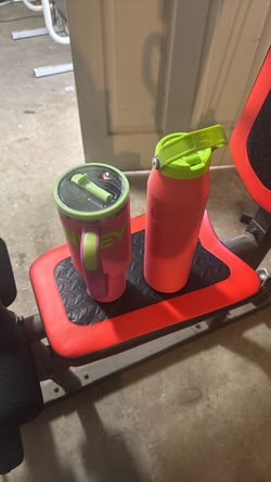 Stanley water bottle and thermo cup 36 / 40oz.