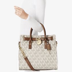 Michael Kors Hamilton Large Logo Tote