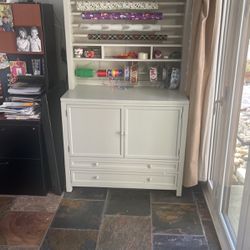 Functional Craft/wrapping Dresser