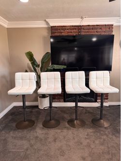 Signature Design,Adjustable Upholstered Swivel Barstool, Set of 4,White, comfortable chairs