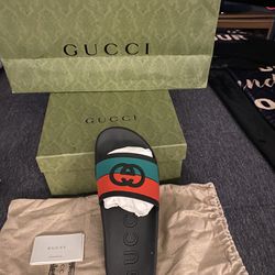 *Gucci*Brand New Never Worn Gucci Slides Size 11