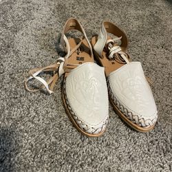 Zapatos Mexicanos $12 Nuevos Talla 8