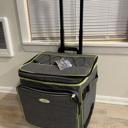 Insulated 60 Can Cooler With Wheels 