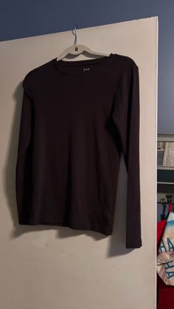 Gap long sleeve women's tee. Small