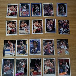 154 Basketball Card + 10 Plastic Covers