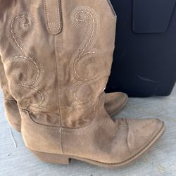 Women Cowboy Boots Size 8.5