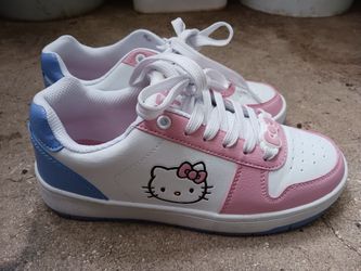 Tennis Shoes 