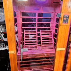 🔥 Infrared Sauna w/ Bluetooth Speakers – Like New – Relax & Recover at Home 🔥