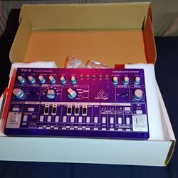 Behringer TD-3 Analog Bass Synthesizer/Sequencer