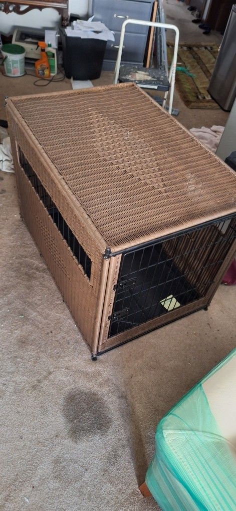 Wicker Dog Case