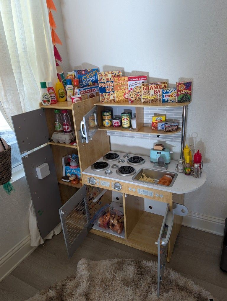 Kids Kraft Kitchen Set And Accessories