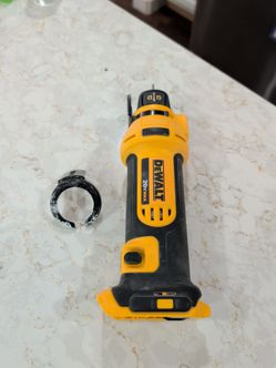 20V DeWalt Cordless Rotary Drywall Cut-Out Tool (Tool Only)