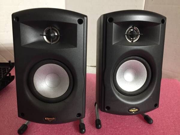 KLIPSCH SURROUND SOUND SPEAKERS (PAIR )