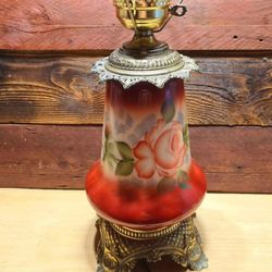 Antique M.C. CO Gone with the wind lamp base