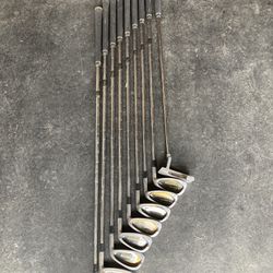Dunlop Golf clubs 3-P And Wilson Putter