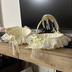 Flower Girls Baskets (Comes In A Pair!)