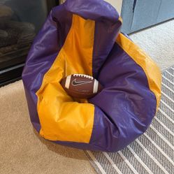 UW Purple And Yellow Gold Bean Bag