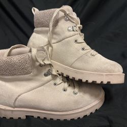 Girls Boot Size 3