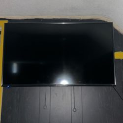 43 Inch Sharp Roku Tv With Wall Mount 