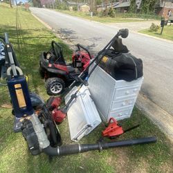 Free Free Free moving sale