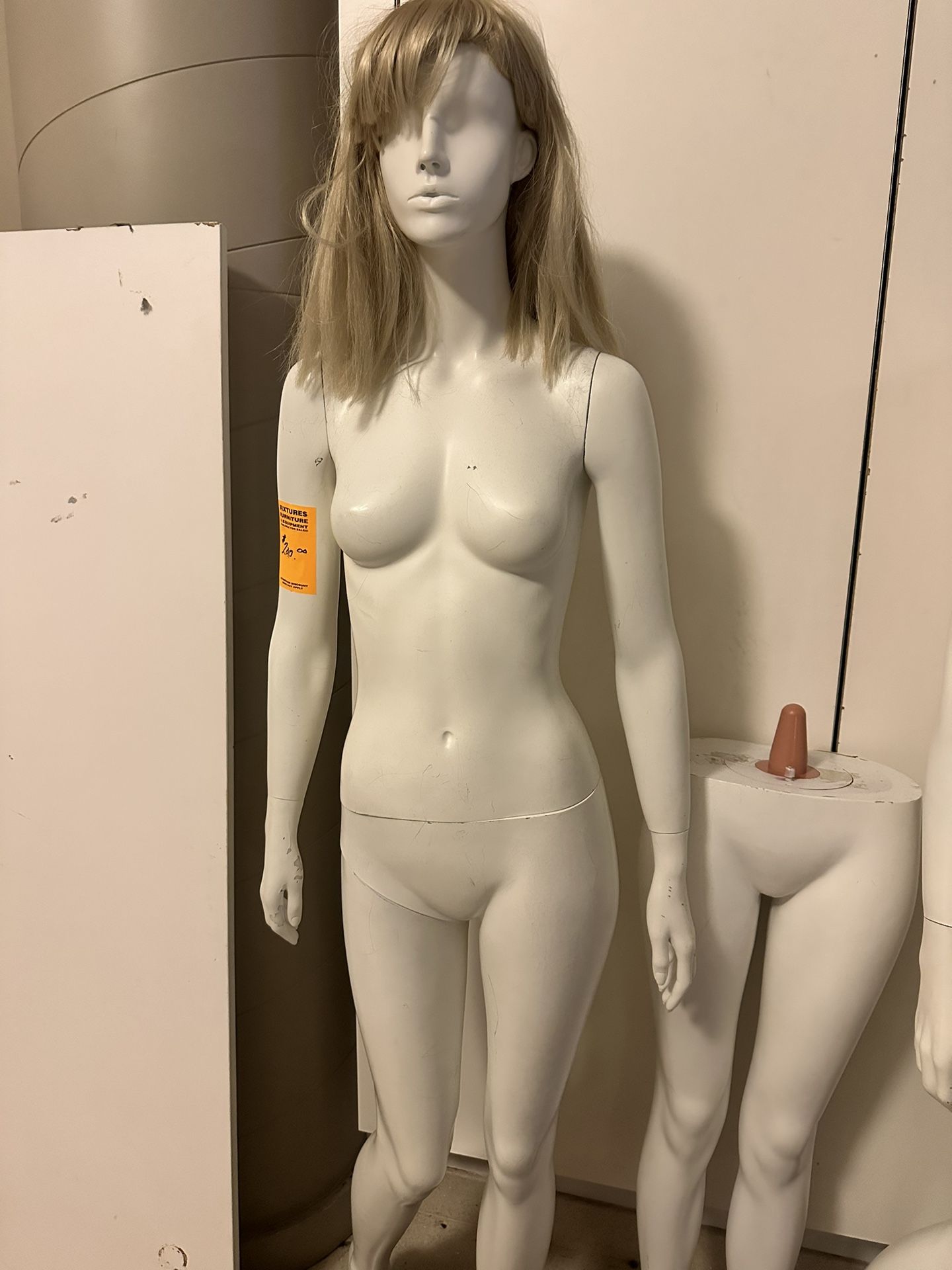 Mannequin/Female