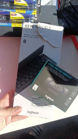 Bt keyboard webcam 4port type c hub bundle