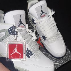 Jordan 4 Midnight Navy