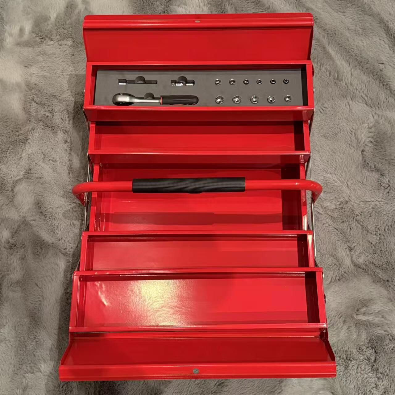 New In Box Bulldog Brand Expandable Folding Storage Tool Box Including 14 Pcs Dive Socket Wrench Set 