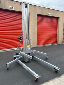 2023 Genie SLC-18 Material Lift / Contractor Super Lift