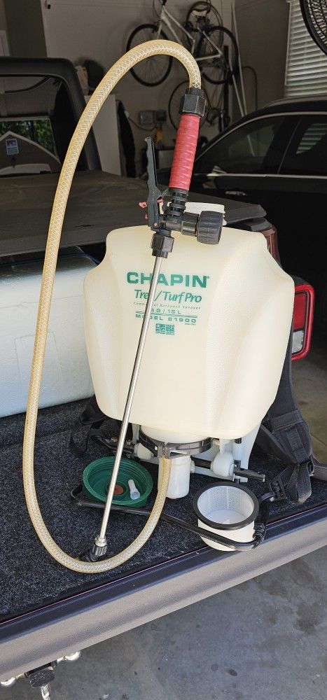 Chapin 61900 Tree/Turf Pro Commercial Backpack Sprayer SS Wand, 4-gallon
