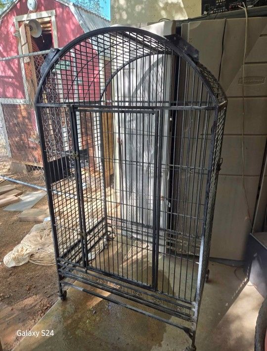 Large Bird Cage