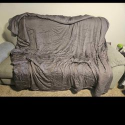 Hush Cooling Weighted Blanket