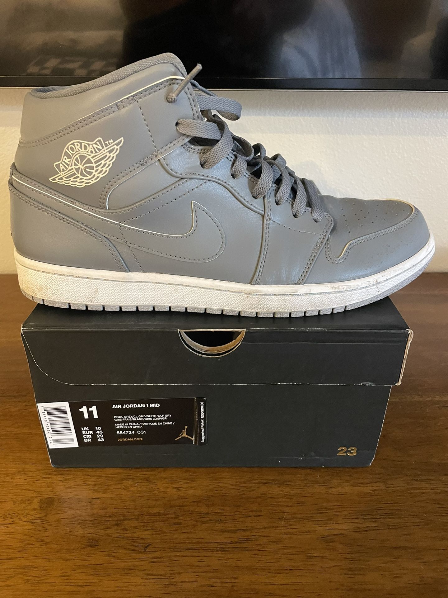 Air Jordan 1 Mid Size 11
