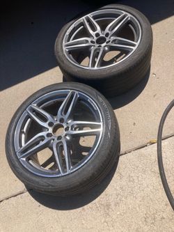 Mercedes Benz Rims- 19 in twin spoke AMG 5 spoke