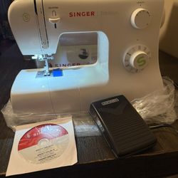 SINGER Tradition 2277 Sewing Machine 23 Stitches Built-In Needle Threader 