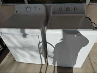 Ge washer and dryer set