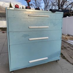 Stanley Vidmar industrial Part And Tool Storage On Casters