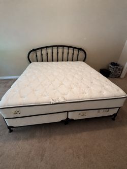King Bed Set with Metal Headboard