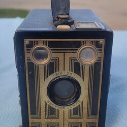 SIX-20 Brownie Junior Film Camera