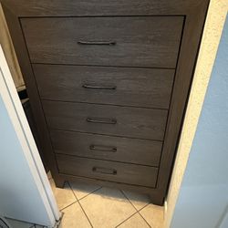 Chest Dresser