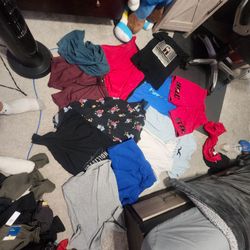 Hollister/nike clothes