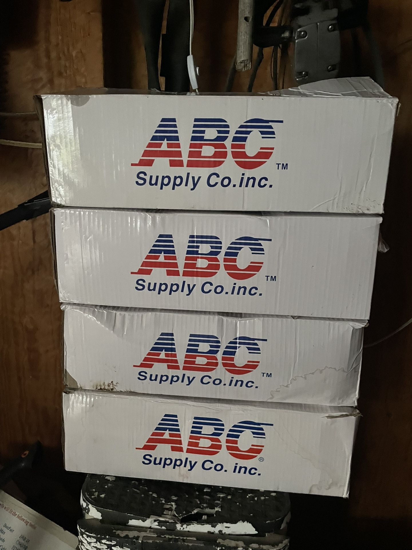 Inch & 1/4 Roofing Nail For Gun.$100 For 4 Boxes