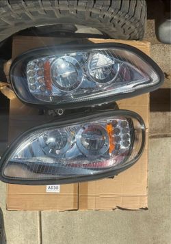 03-18 Freightliner M2 106/112 Headlights faros calaveras micas luces lamps