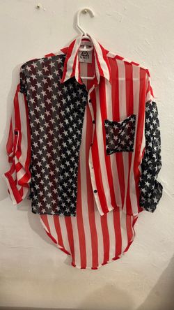 American flag shirt small