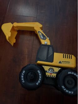 Toy excavator